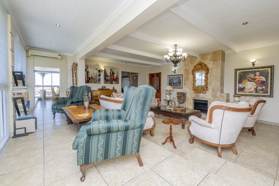 8 Bedroom Property for Sale in Brackenfell South Western Cape